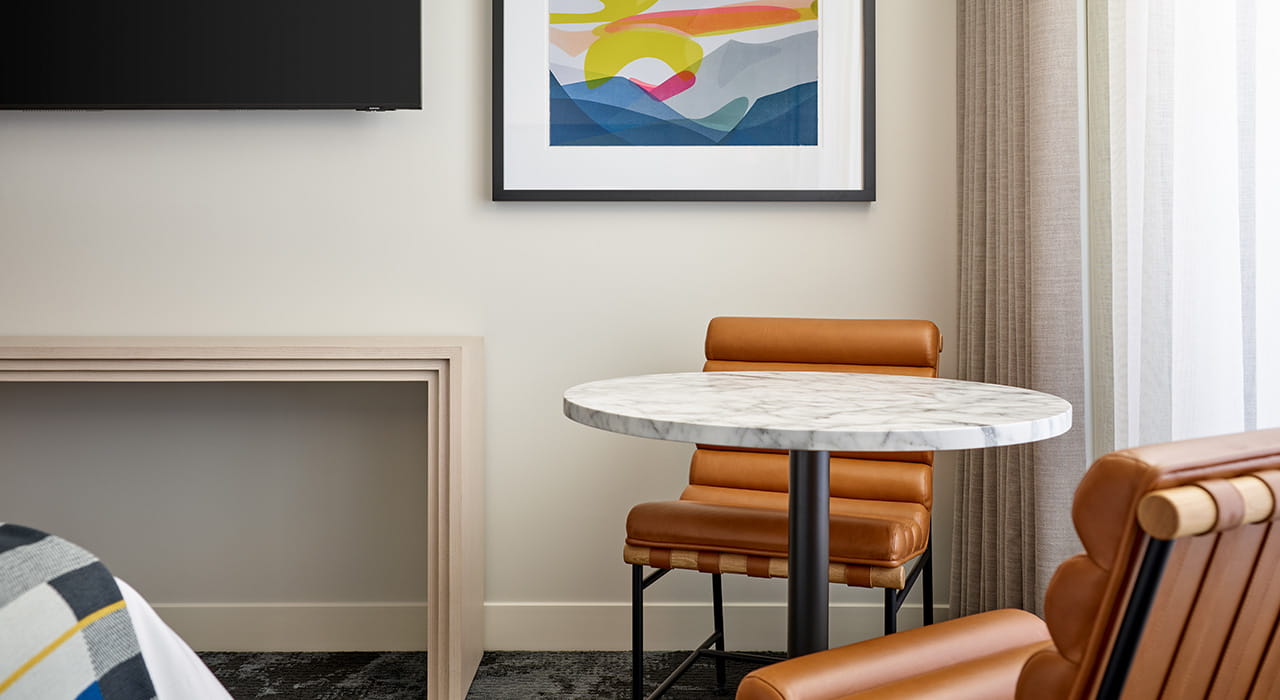 table and chairs in king room