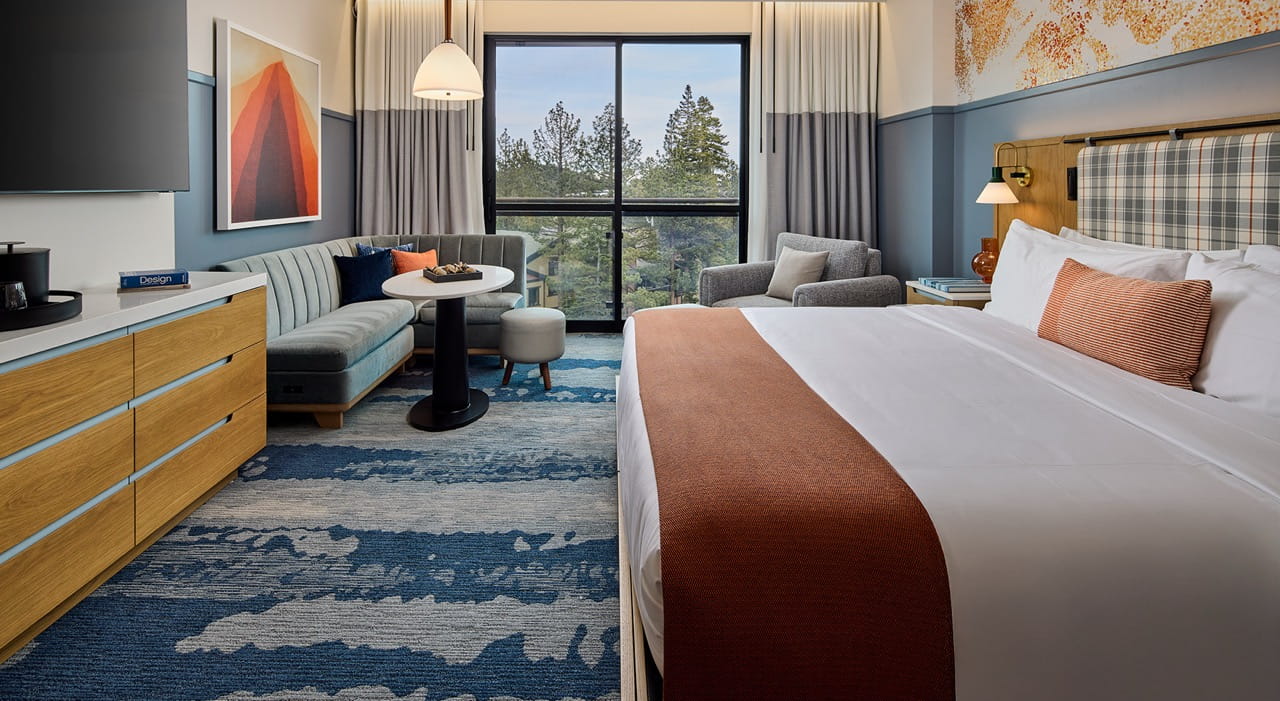 deluxe king room at limelight mammoth