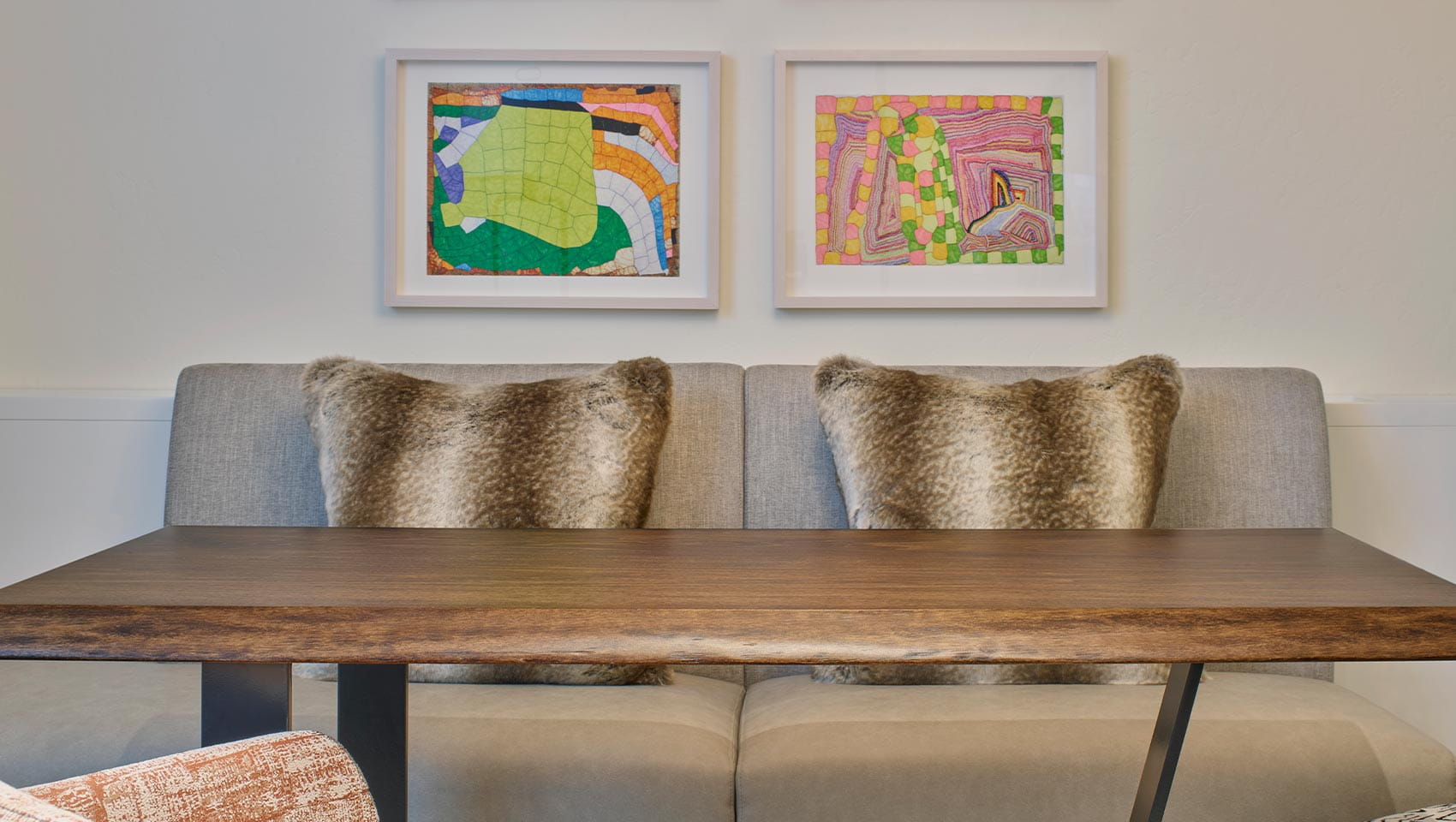 Seating area in room in Aspen