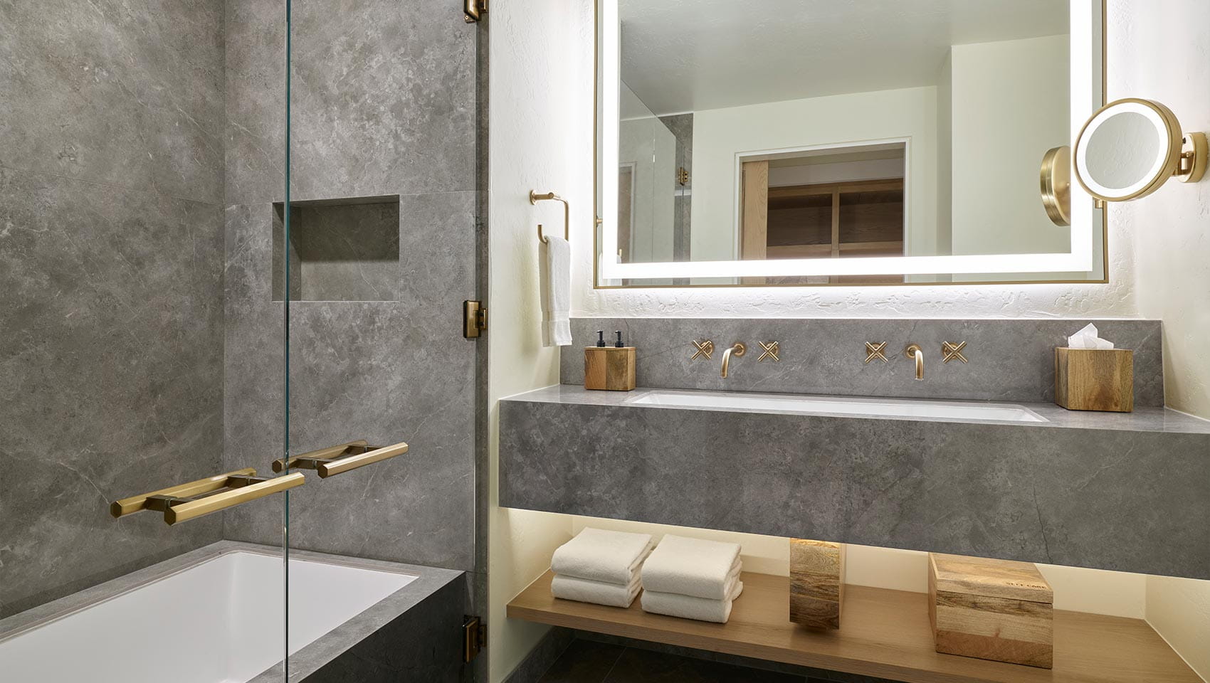 Bathroom in Grand Deluxe room in Aspen