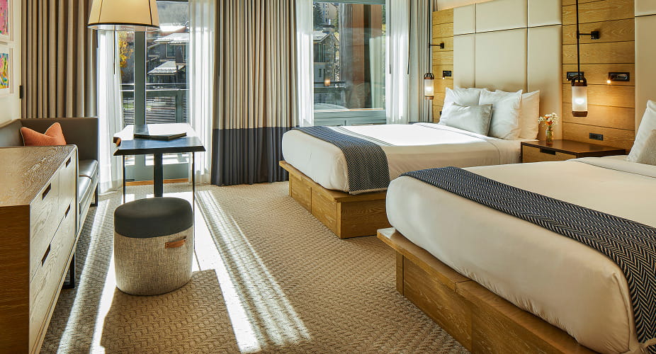 two queens in guest room