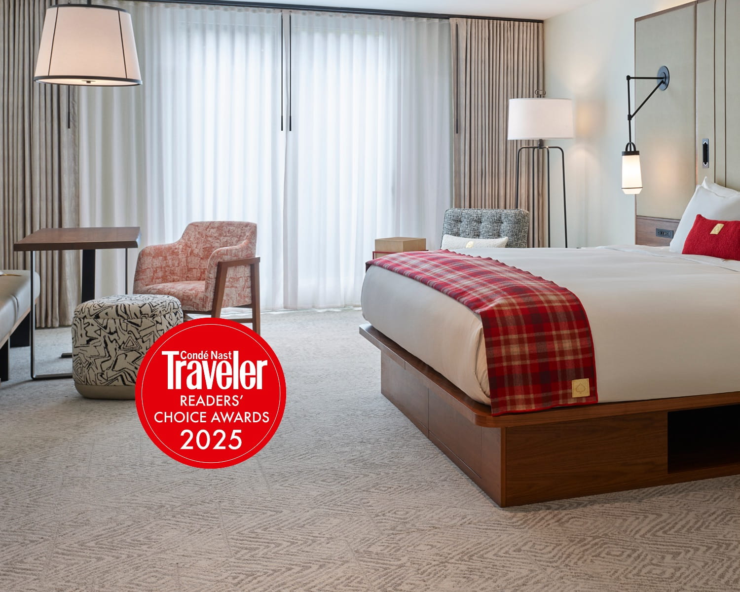 guestroom image with CNT award logo overlayed on it