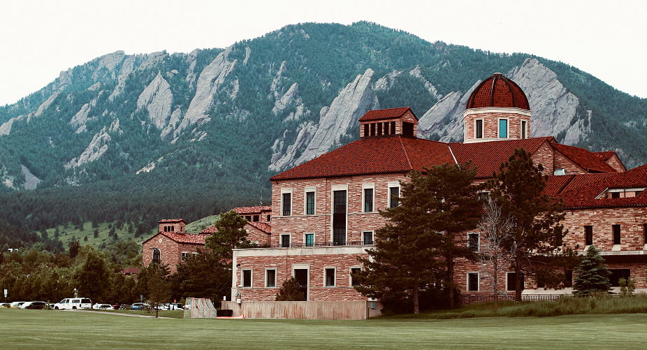 cu boulder campus building and flatirons