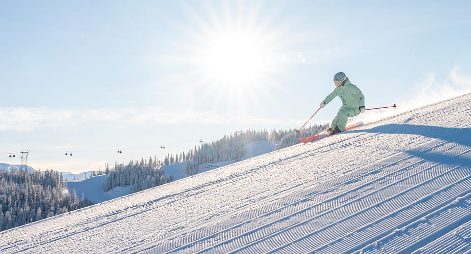 skier skiing aspen mountain