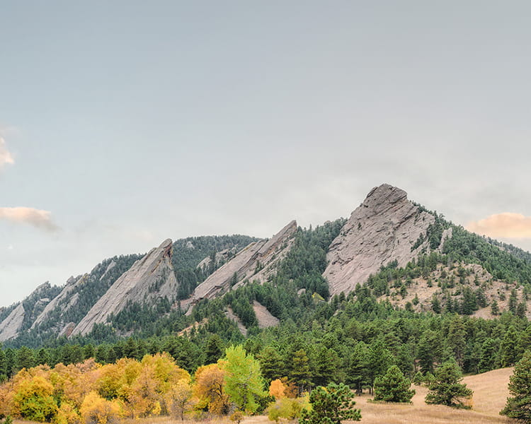 flatiron mountains in the fall