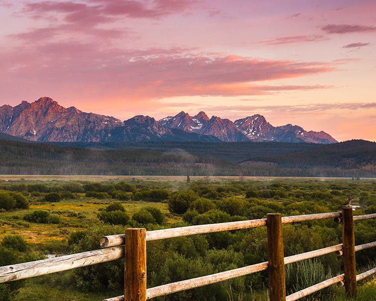 idaho mountains in the summer