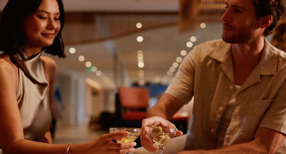 couple eating at the lounge