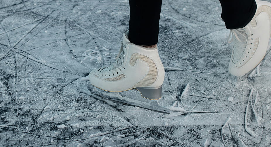 figure skates on ice