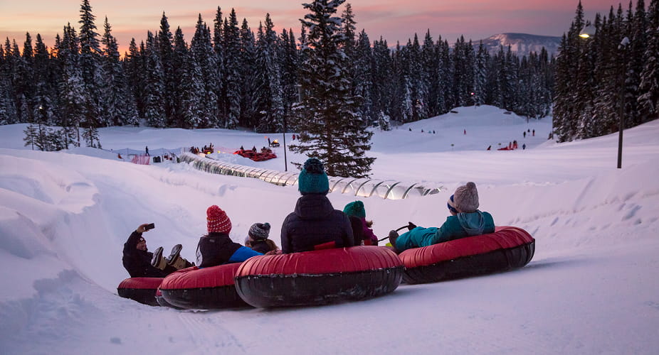 kids tubing on snowmass mountain at ullr nights