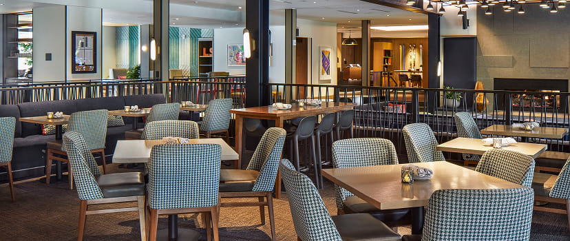 dining area at the lounge