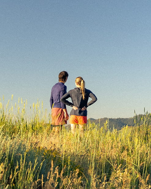 people running in mountains