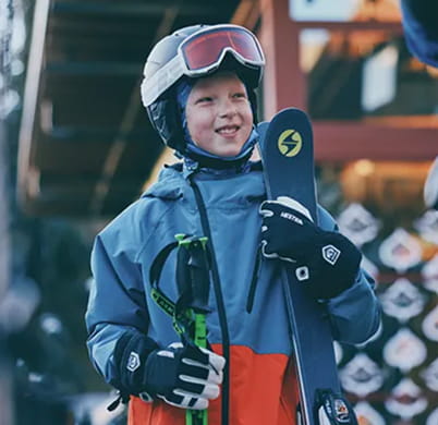 kid with skis